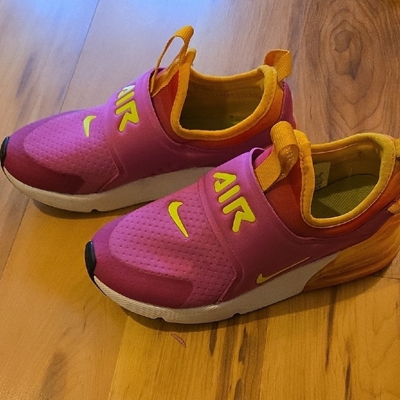 Nike Kids Slip On Air 270 - Picture 2 of 5